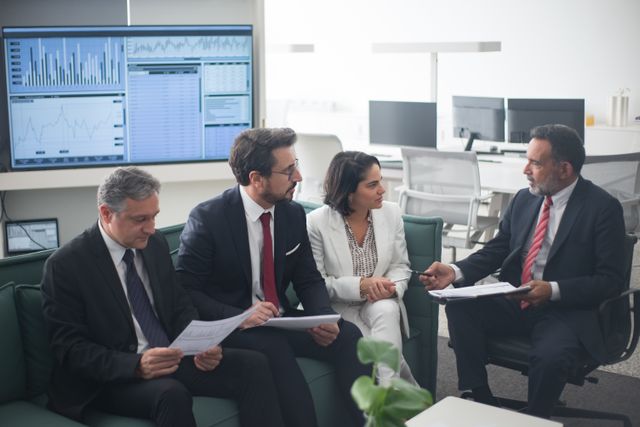 SEO For Financial Advisors That Build Trust Before The Enquiry